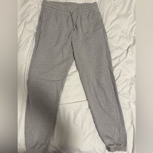 Aritzia TNA Sweats